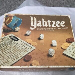 Vintage Yahtzee game 1978. Pre-owned.